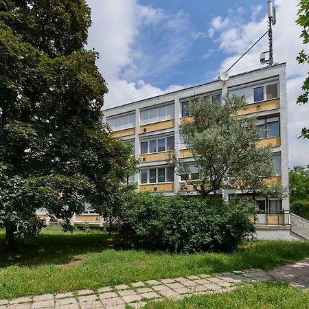 Lem Suburban Apartment Будапеща Екстериор снимка