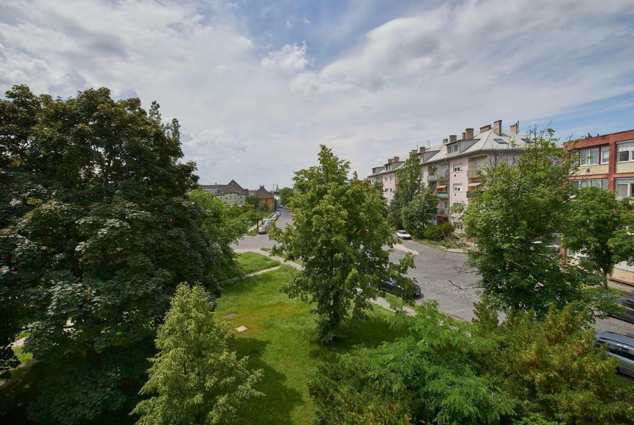 Lem Suburban Apartment Будапеща Екстериор снимка
